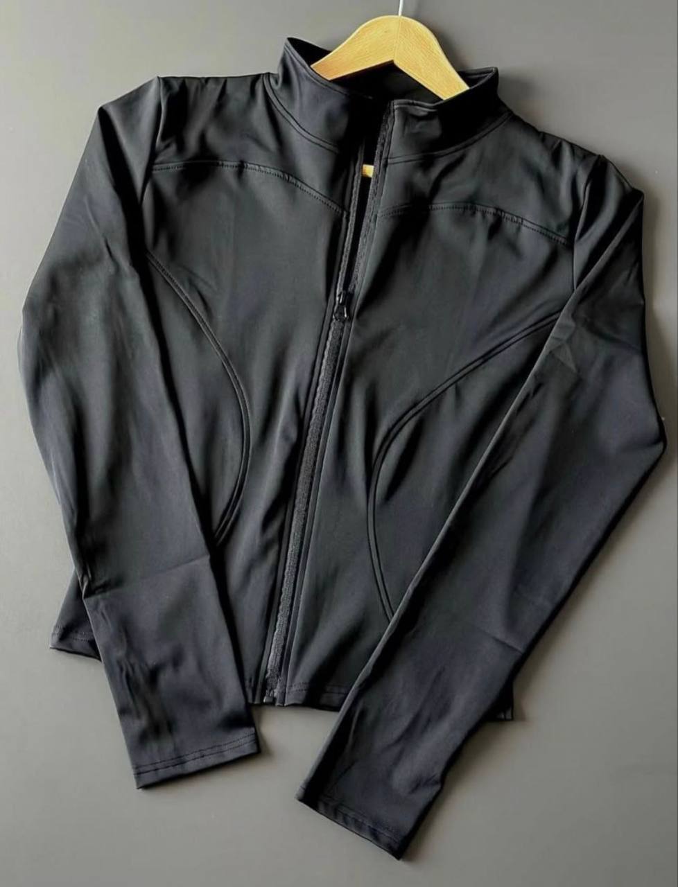 سویشرت وارداتی  رنگ مشکی